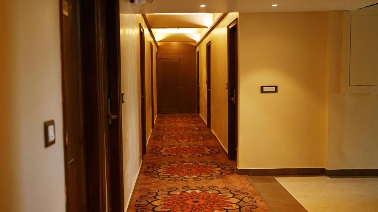 Hotel Sukh Mehal 잘란다르 외부 사진