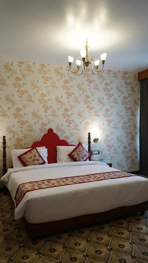 Hotel Sukh Mehal 잘란다르 외부 사진